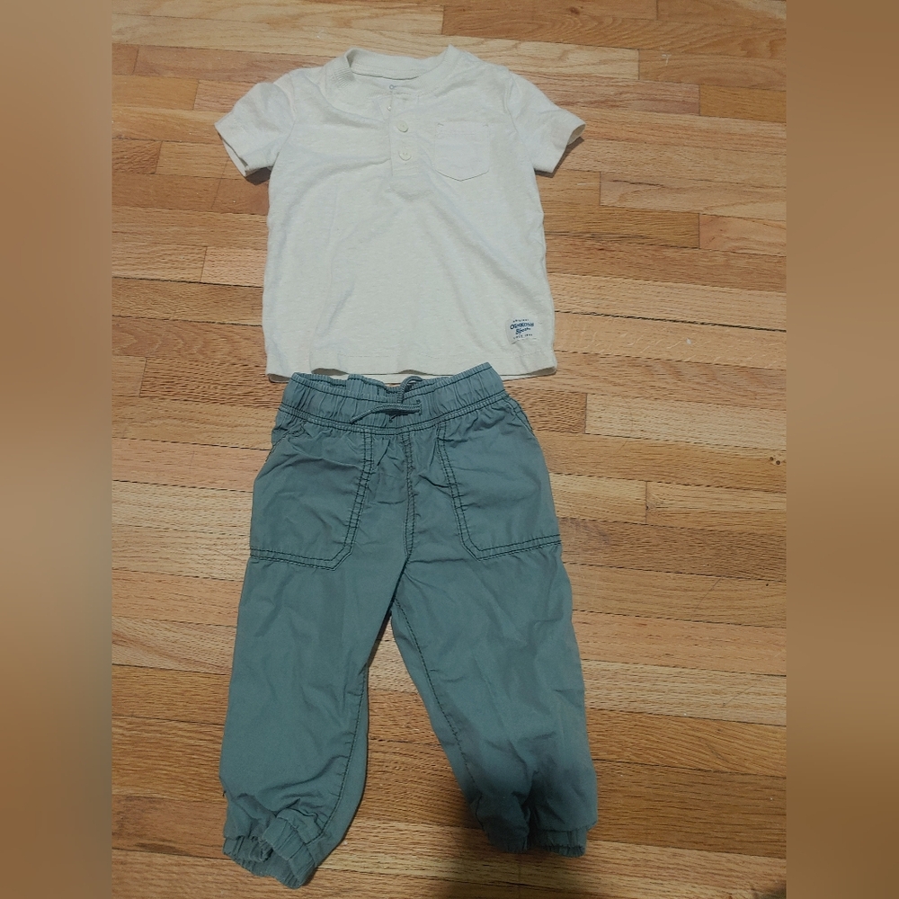 Osh Kosh Bgosh Boy Ivory Short Sleeve Shirt and Cargo Pants Set / 12-18 Months